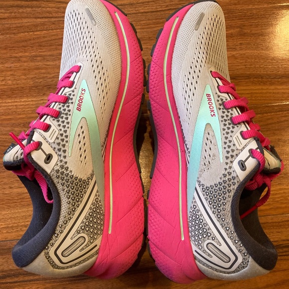Brooks Ghost 14 Womens Shoes Size 8BGray Running Walking Gym Athletic Sneaker - Picture 5 of 8
